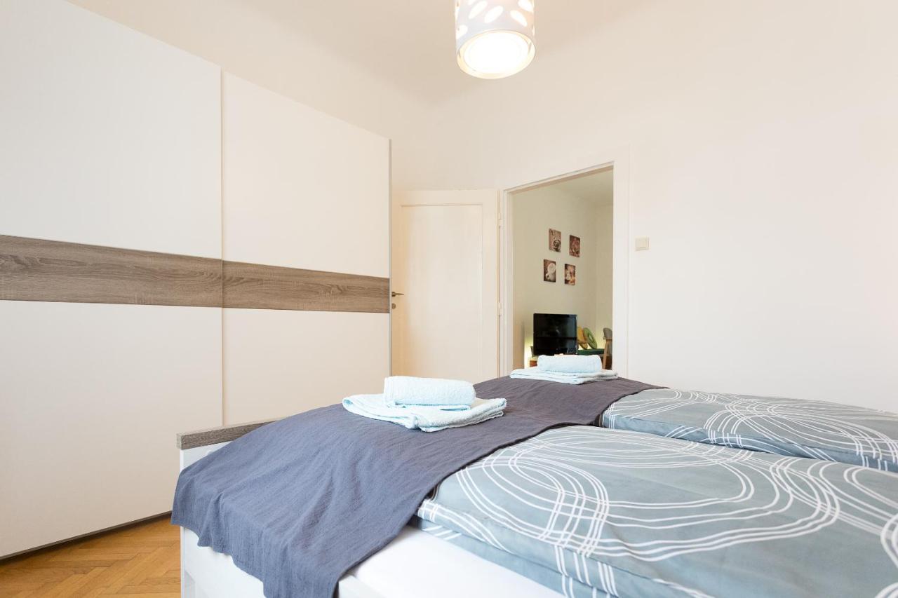 French Balcony - 45M² - Szeneviertel Apartment Wien Ngoại thất bức ảnh