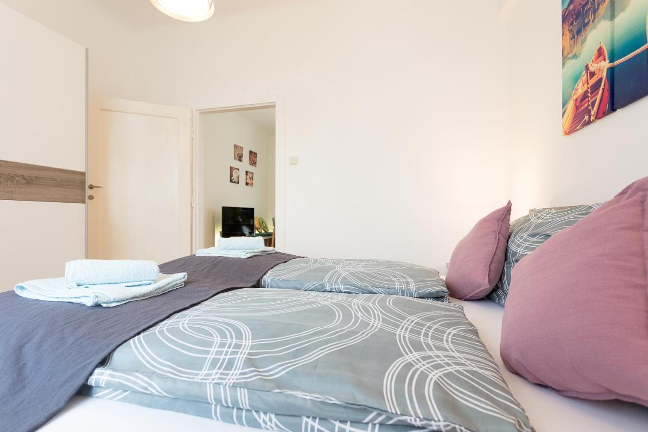 French Balcony - 45M² - Szeneviertel Apartment Wien Ngoại thất bức ảnh